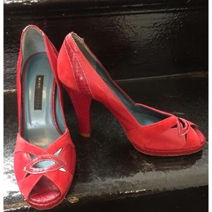 Marc Jacobs Red peep toe vintage pumps 7